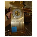 COMMODORE QUATZ WALL CLOCK COMMODORE QUATZ WALL CLOCK