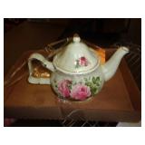 ROSE CHINA TEAPOT ROSE CHINA TEAPOT