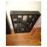 DISPLAY SHELF APPROX 2' X 3' / SR US