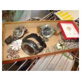 COSTUME JEWELRY / WATCHES