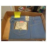 LEVIS JEANS 34X29