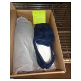 SLIPPERS SZ 9M
