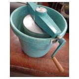 ICE CREAM MAKER / LW