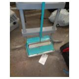 BISSELL ROLLING BROOM / RW