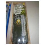 5'X17' METAL THERMOMETER - BEAR