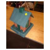 BIRD FEEDER