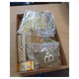 LOT OF MODEL TRAIN ITEMS