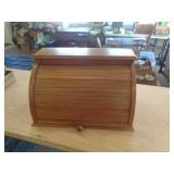 BREAD BOX