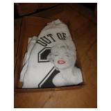 MARILYN SWEATER SZ LG