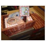 CHERISHED TEDDIES BASKET SET