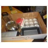 KITCHEN ITEMS / UT