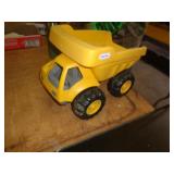 LITTLE TYKES TRUCK