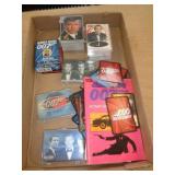 JAMES BOND TRADING CARDS
