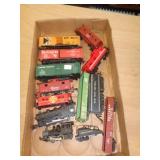 2 - ENG & 10 TRAIN CARS / PLASTIC