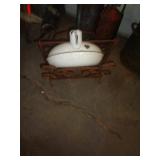 WROUGHT IRON MAG HOLDER & BED PAN / LW