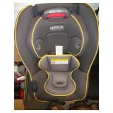 CHILD CAR SEAT / RW