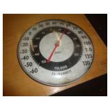 VINTAGE THERMOMETER