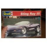 CORVETTE STING RAY III 1/25 REVELL 1993  SEALED