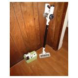 CORDLESS VAC / TVRM