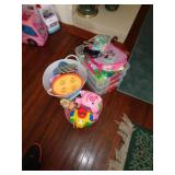 TOYS / LR