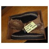 LADIES SZ 5/6 BOOTS
