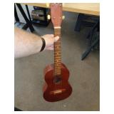 KINGSTON GUITAR / CHILD SIZE