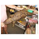 PLUSH ALLIGATOR
