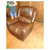 RECLINER / DAMAGED / TVRM