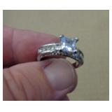 COSTUME RING SZ 8