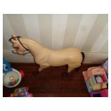 TOY HORSE / LR