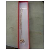 COSTUME NECKLACE
