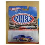 HOT WHEELS MIB 74 VEGA 2011