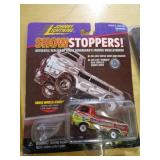 JOHNNY LIGHTNING MIB DODGE 1999