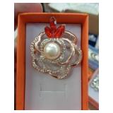 FLOWER BROOCH