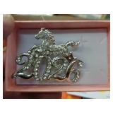 DERBY 2026 HORSE BROOCH