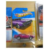HOT WHEELS MIB 71 PLYMOUTH 2011