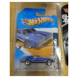 HOT WHEELS MIB 68 COUGAR 2011