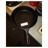 WAGNER #6 CAST IRON SKILLET