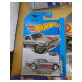 HOT WHEELS MIB 67 MUSTANG 2013