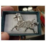 DERBY 2026 HORSE BROOCH