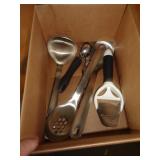 KITCHEN UTENSILS