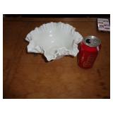FENTON 'STICKER' RUFFLED BOWL