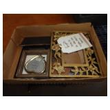 PICTURE FRAMES