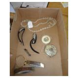 JEWELRY & POCKETKNIVES