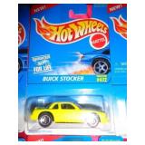 HOT WHEELS MIB -BUICK STOCKER 1995