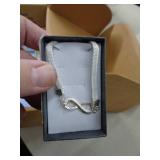 COSTUME JEWELRY - NECKLACE