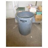 PLASTIC GARBAGE CAN / LW