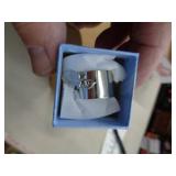 COSTUME JEWELRY - RING