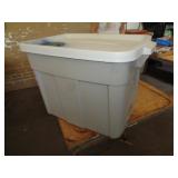 18 GAL TOTE W LID / UT