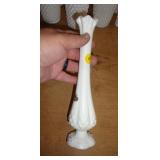 FENTON BUD VASE